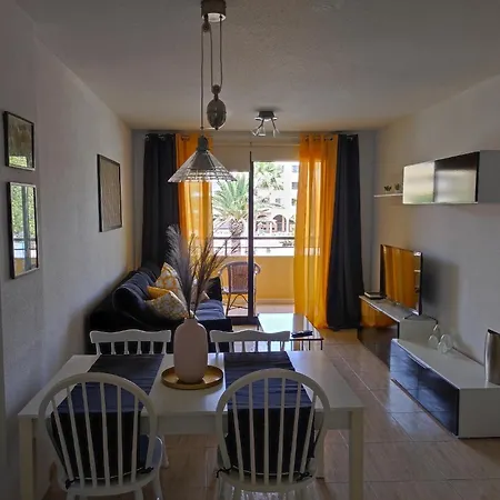 Sweet Lola Apartment *